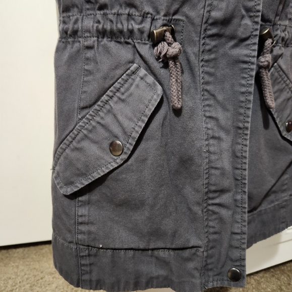 Gray Denim Vest - Picture 4 of 11